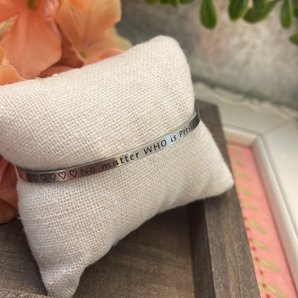 JBloom Uptown Bangle - Picture 2 of 4